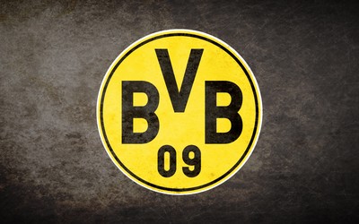 绿茵电竞快讯-乌克兰队客场逆转全靠信念